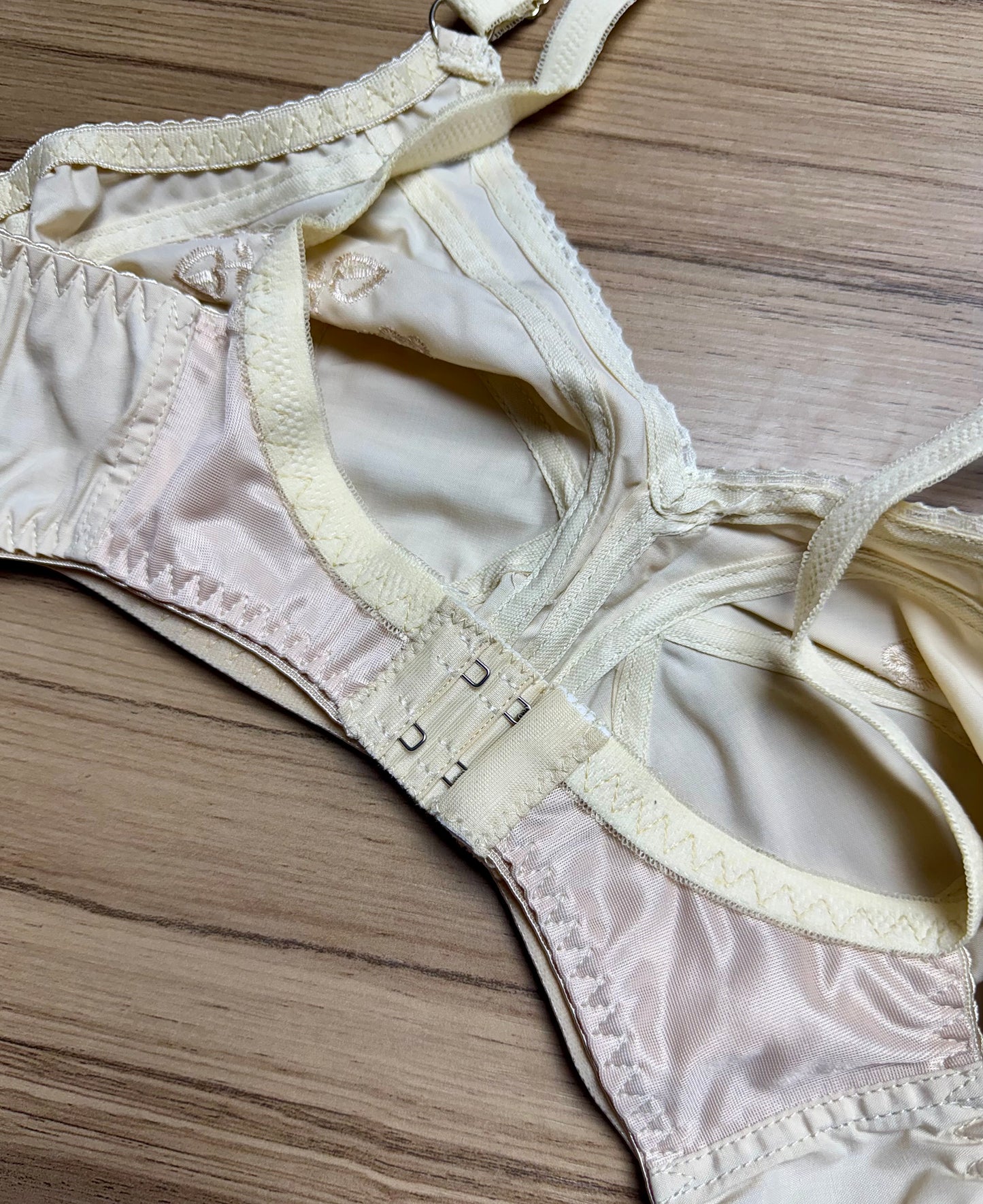( BUY 1 Get 1 Free ) CHOICE Minimizer Cotton Bra
