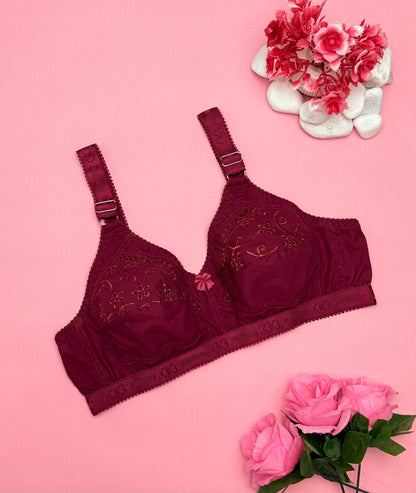 Pack of 4 Embroidered Cotton Bra For Girls, High Quality Brassieres