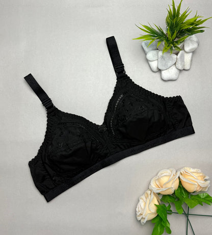 Pack of 4 Embroidered Cotton Bra For Girls, High Quality Brassieres